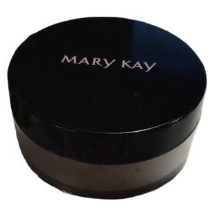 Mary Kay Silky Setting Powder Light Beige New Inventory